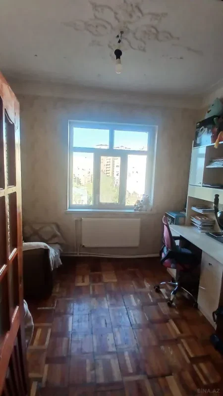 Satılır 4 otaqlı mənzil 96 m²