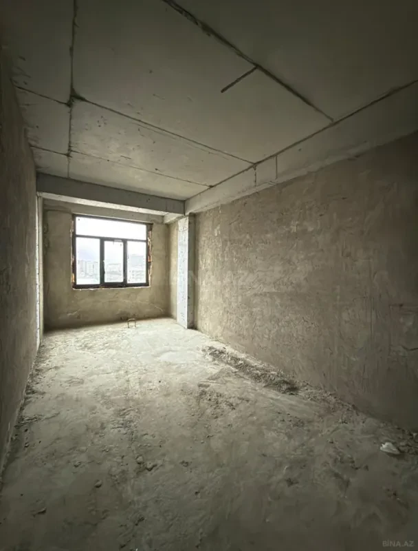 Satılır 3 otaqlı mənzil 145 m²
