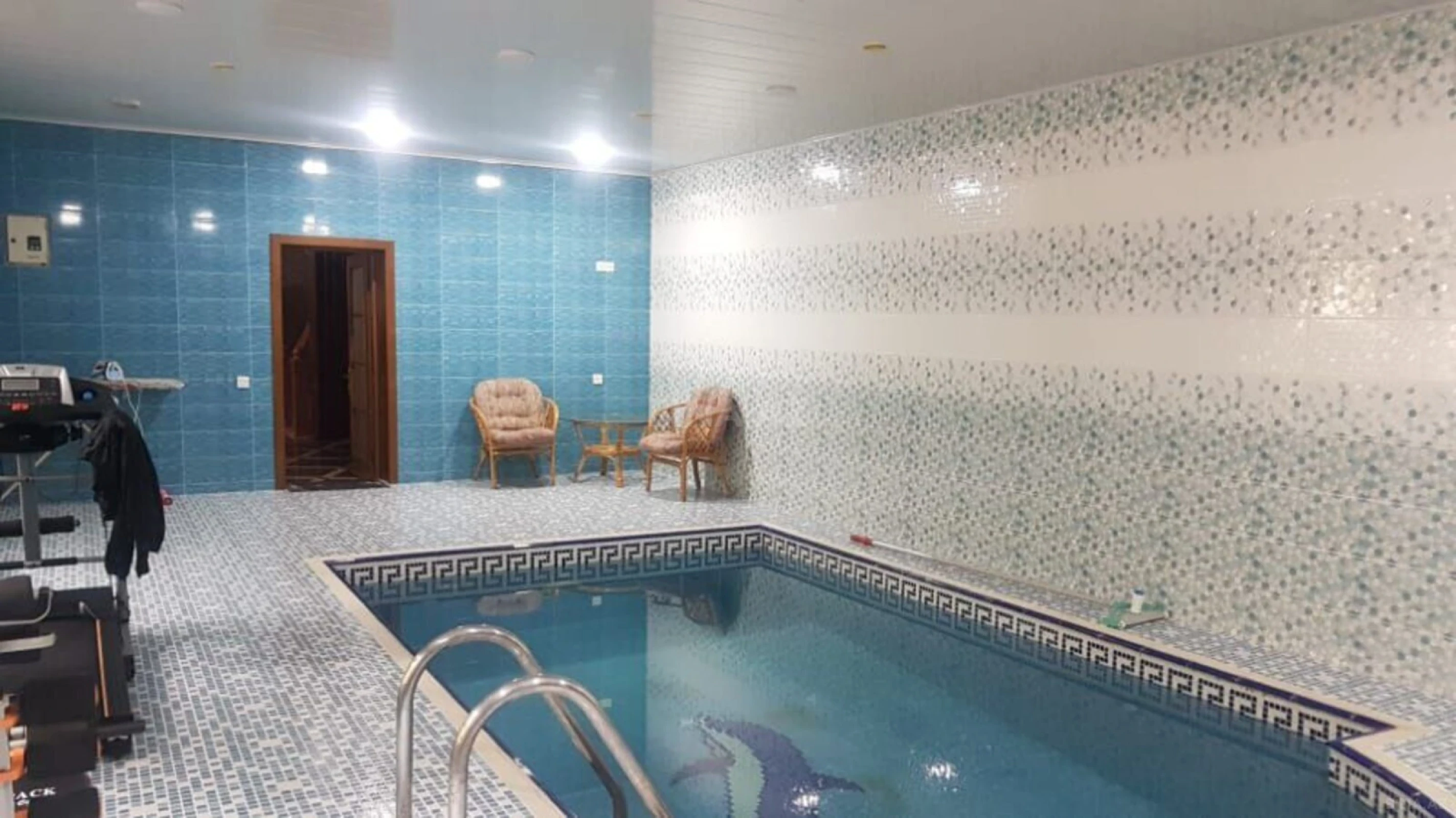 Satılır 6 otaqlı həyət evi 400 m²
