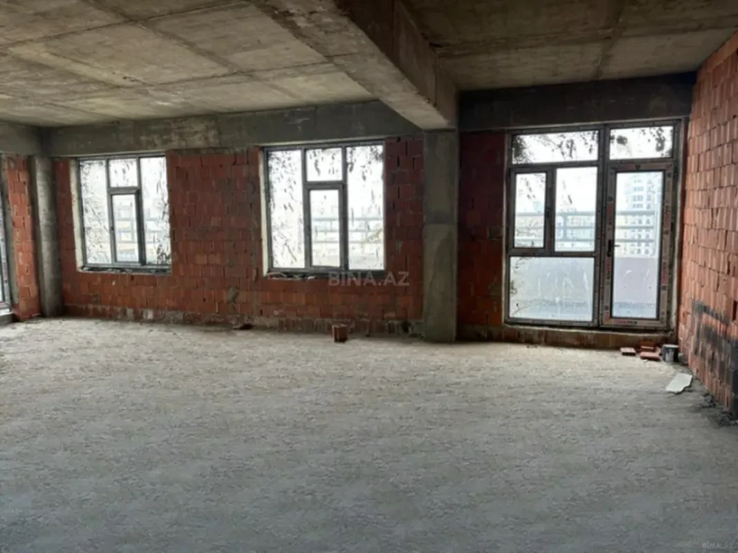 Satılır 3 otaqlı mənzil 150 m²