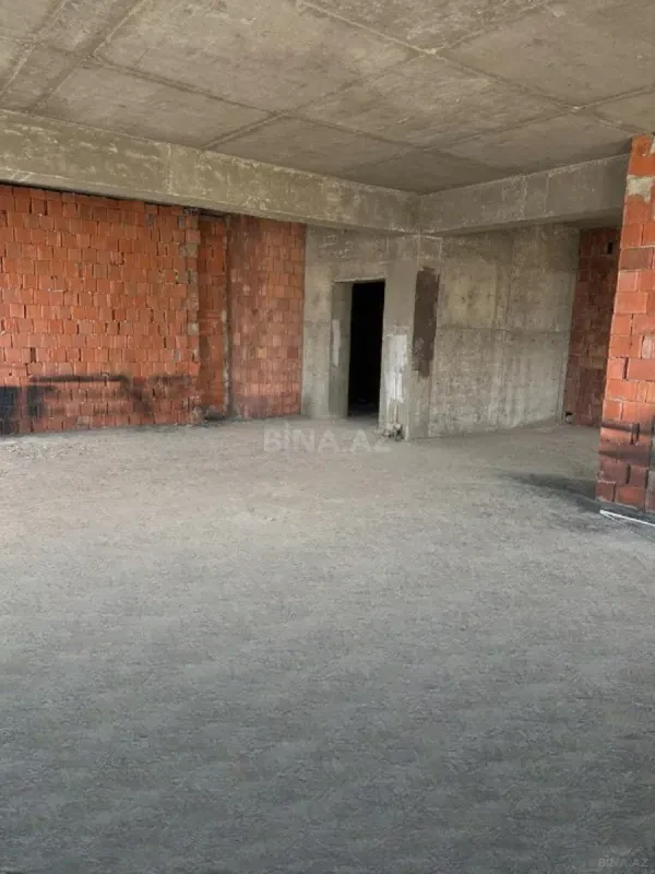 Satılır 3 otaqlı mənzil 150 m²