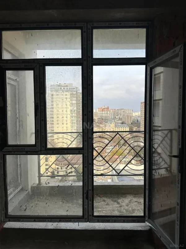 Satılır 3 otaqlı mənzil 150 m²