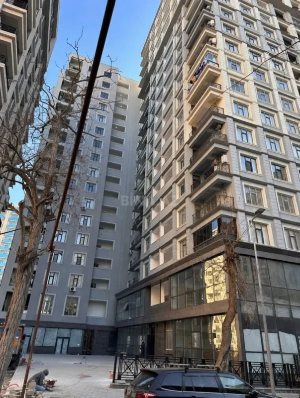 Satılır 3 otaqlı mənzil 150 m²