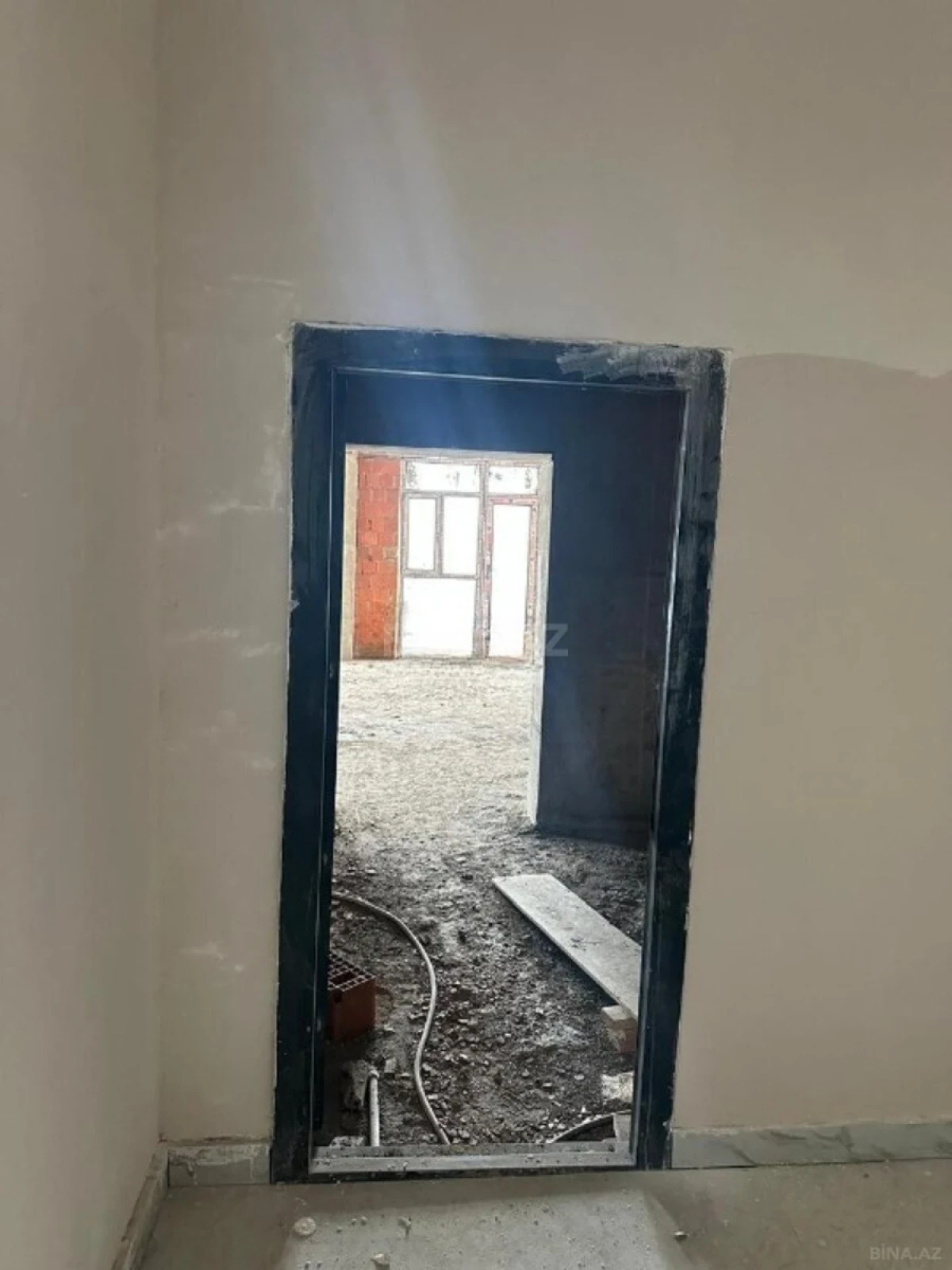 Satılır 3 otaqlı mənzil 150 m²
