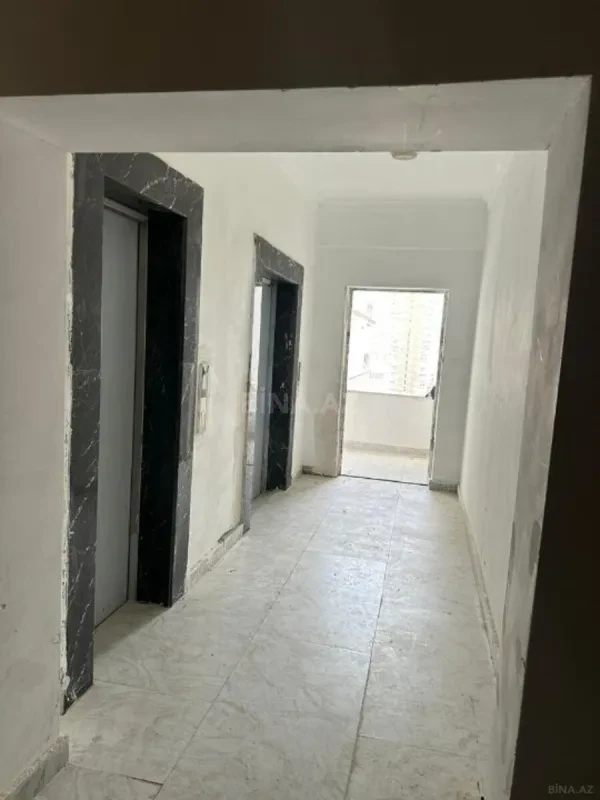 Satılır 3 otaqlı mənzil 150 m²