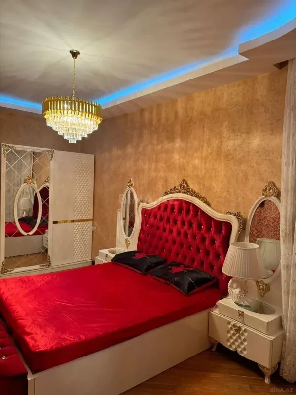 Kirayə verilir 3 otaqlı mənzil 150 m²