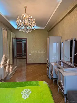 Kirayə verilir 3 otaqlı mənzil 150 m²