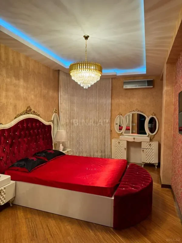 Kirayə verilir 3 otaqlı mənzil 150 m²