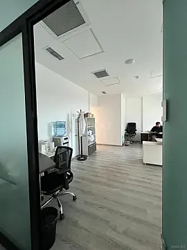 Kirayə verilir 2 otaqlı ofis 70 m²