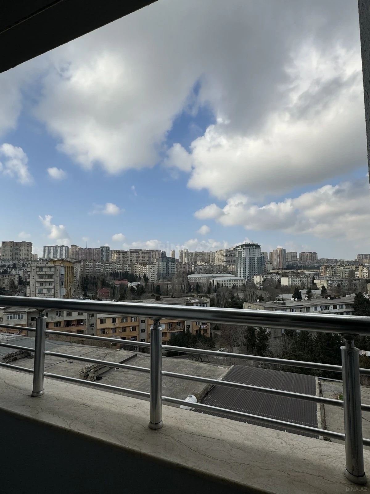 Kirayə verilir 3 otaqlı mənzil 63 m²