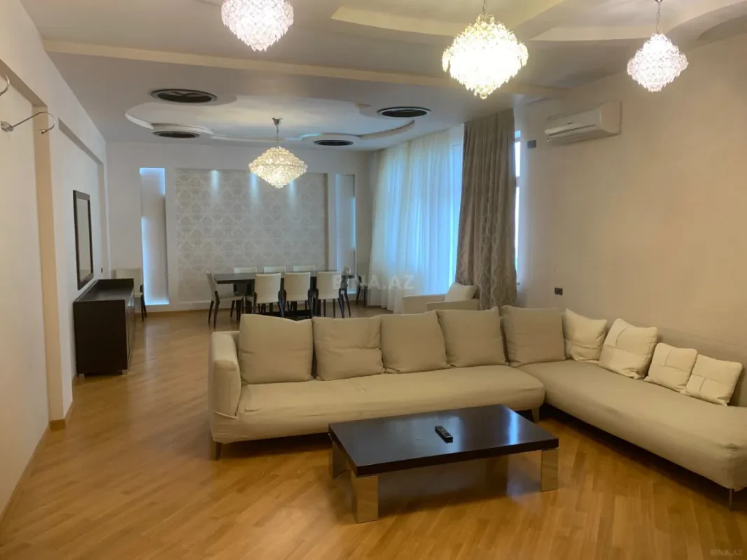 Kirayə verilir 3 otaqlı mənzil 170 m²