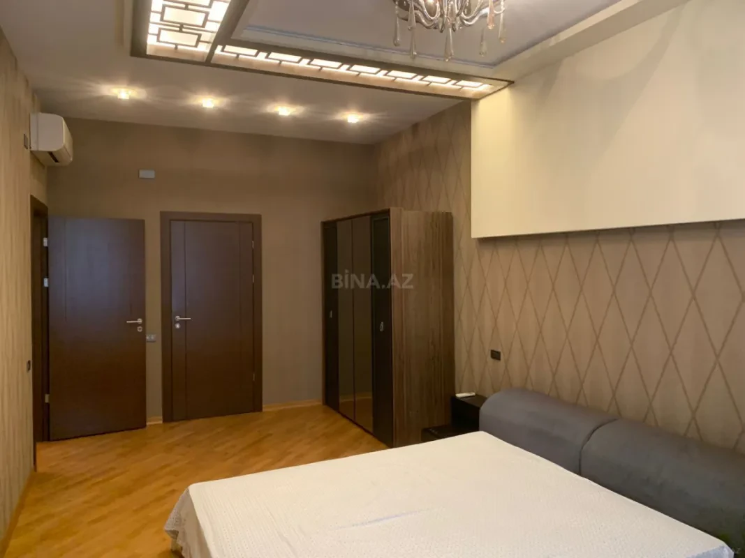 Kirayə verilir 3 otaqlı mənzil 170 m²