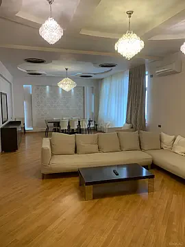Kirayə verilir 3 otaqlı mənzil 170 m²