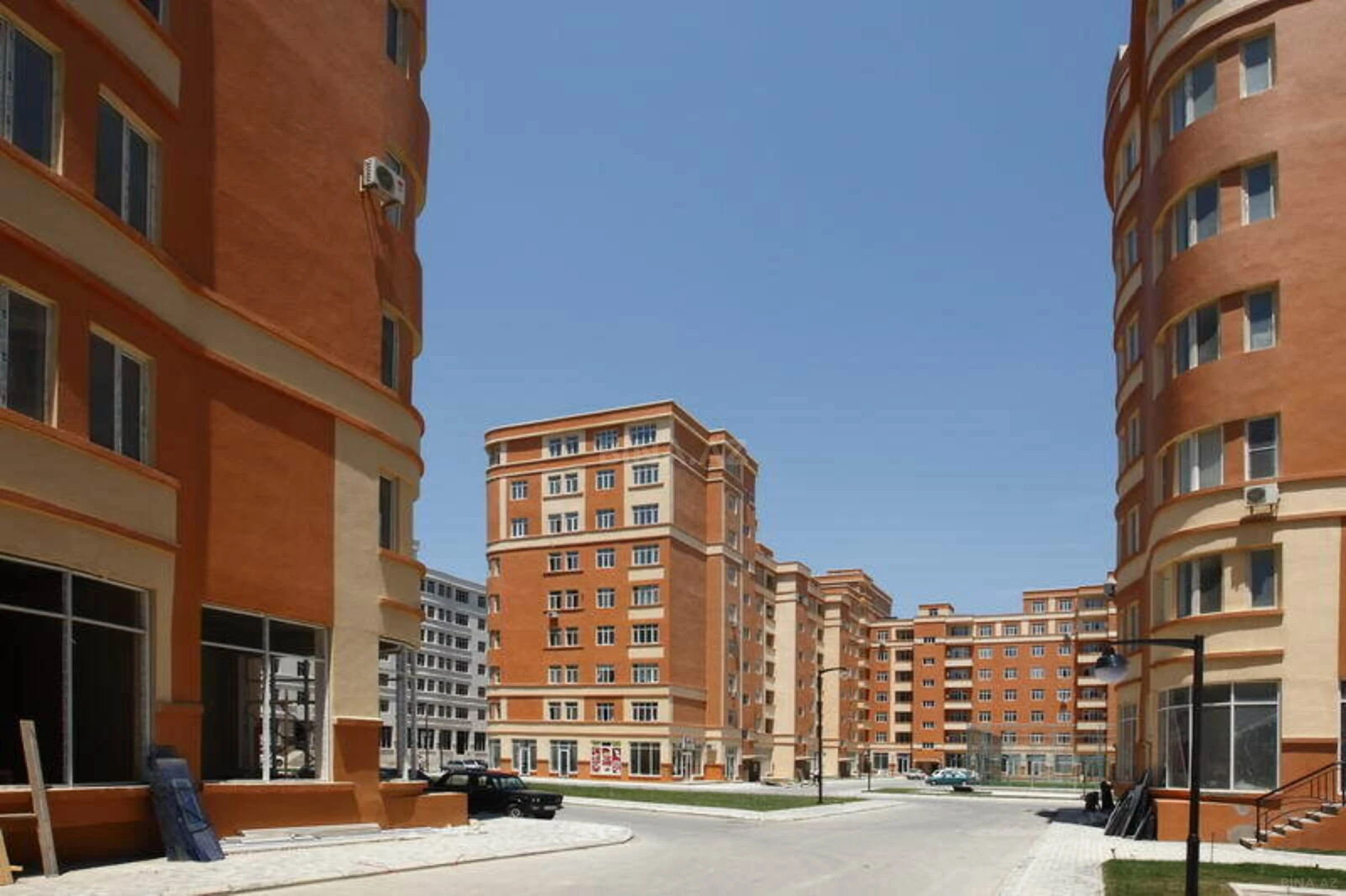 Satılır 2 otaqlı mənzil 70 m²