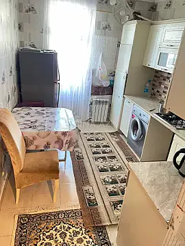Satılır 2 otaqlı mənzil 82 m²