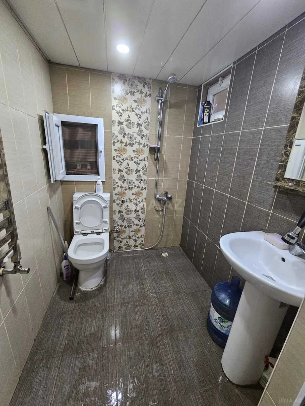 Satılır 2 otaqlı mənzil 82 m²