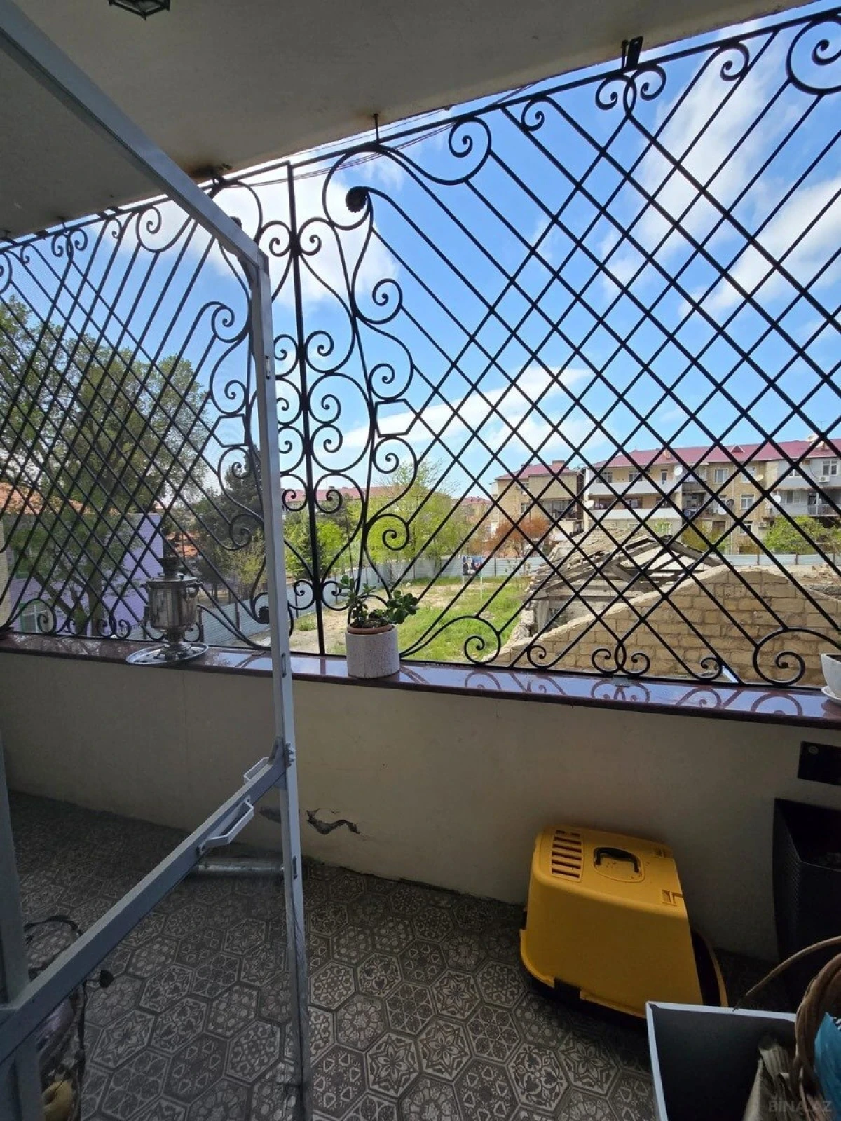 Satılır 3 otaqlı mənzil 105 m²