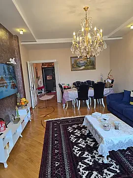 Satılır 3 otaqlı mənzil 105 m²