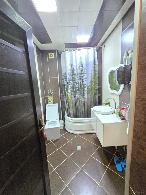 Satılır 3 otaqlı mənzil 105 m²