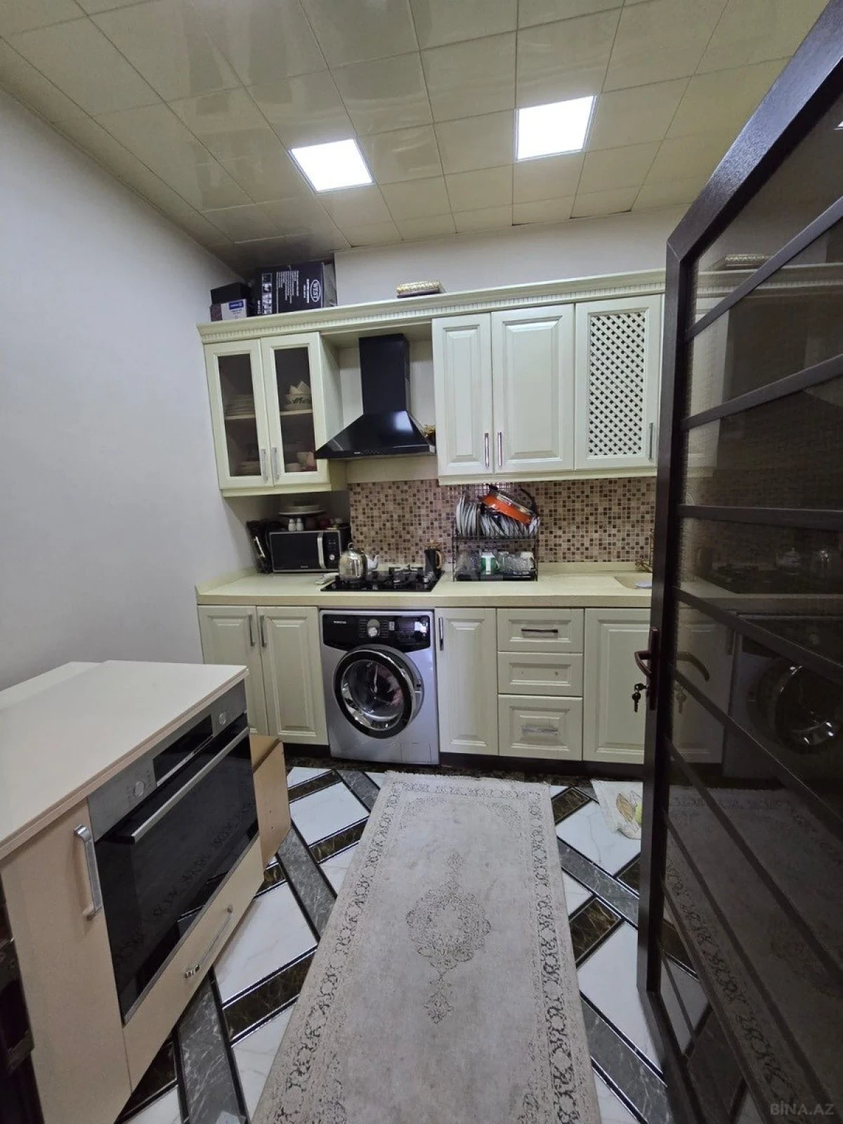 Satılır 3 otaqlı mənzil 105 m²
