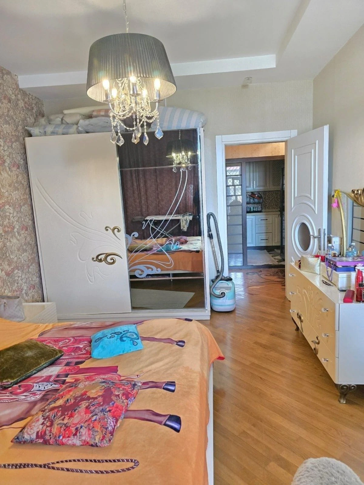 Satılır 3 otaqlı mənzil 105 m²