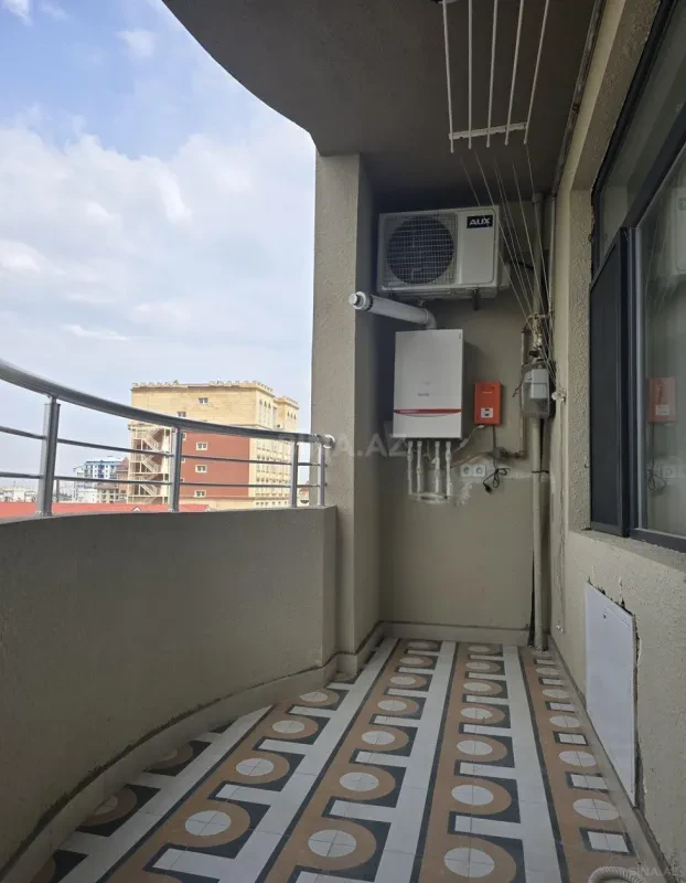 Kirayə verilir 3 otaqlı mənzil 139 m²