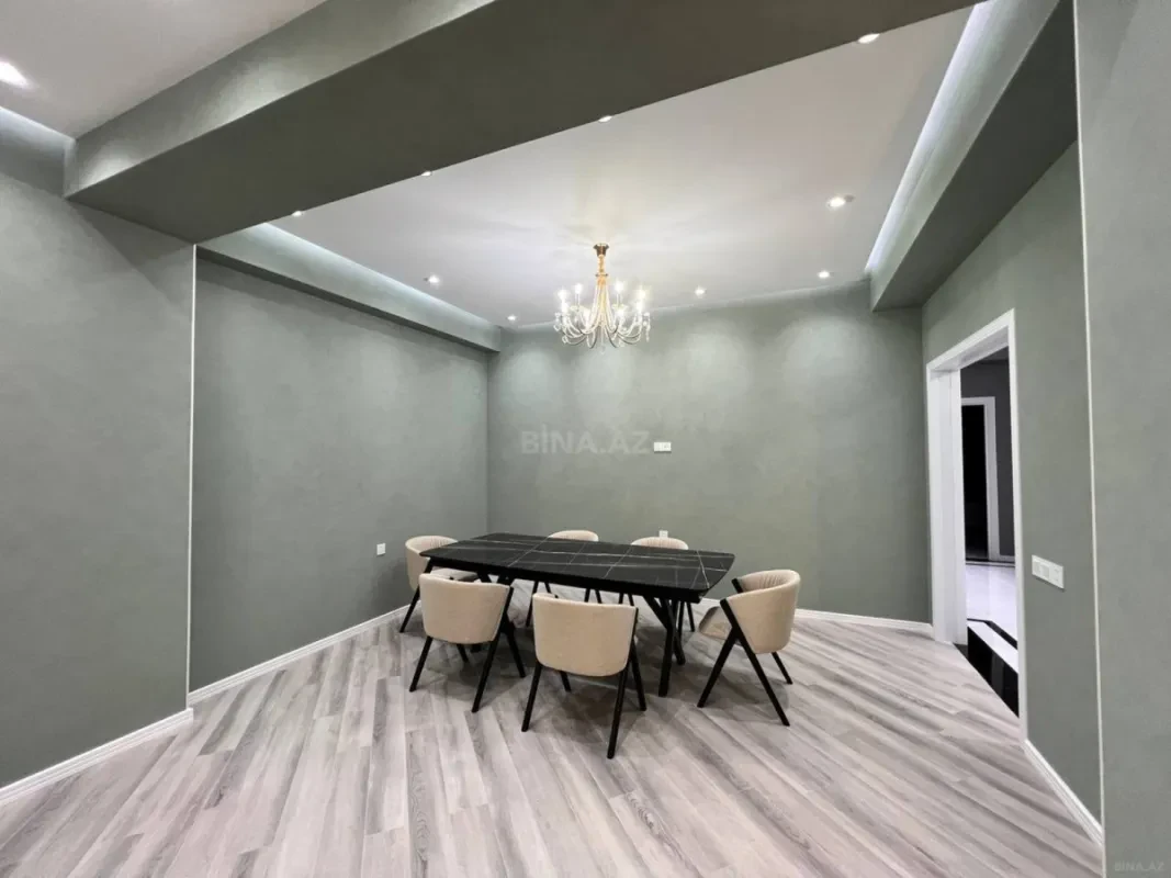 Kirayə verilir 3 otaqlı mənzil 139 m²