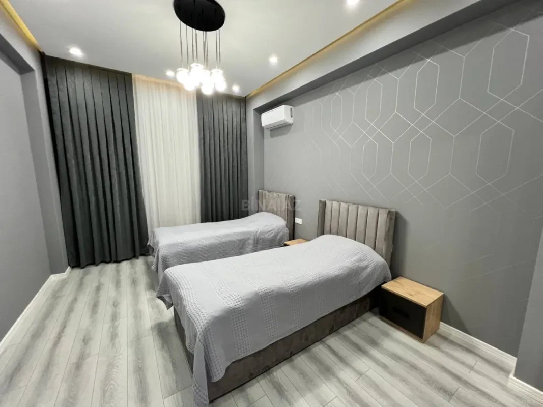 Kirayə verilir 3 otaqlı mənzil 139 m²