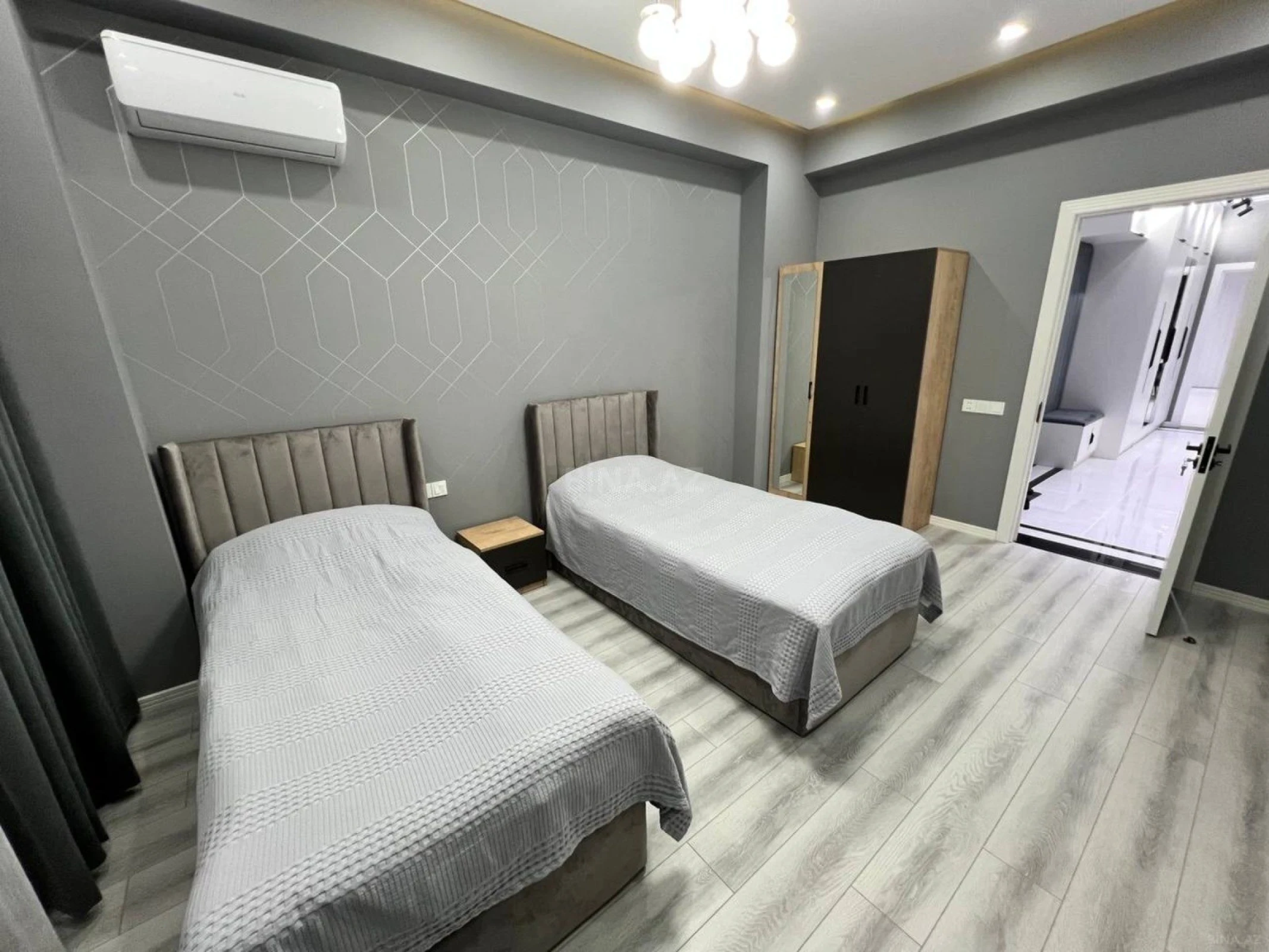 Kirayə verilir 3 otaqlı mənzil 139 m²
