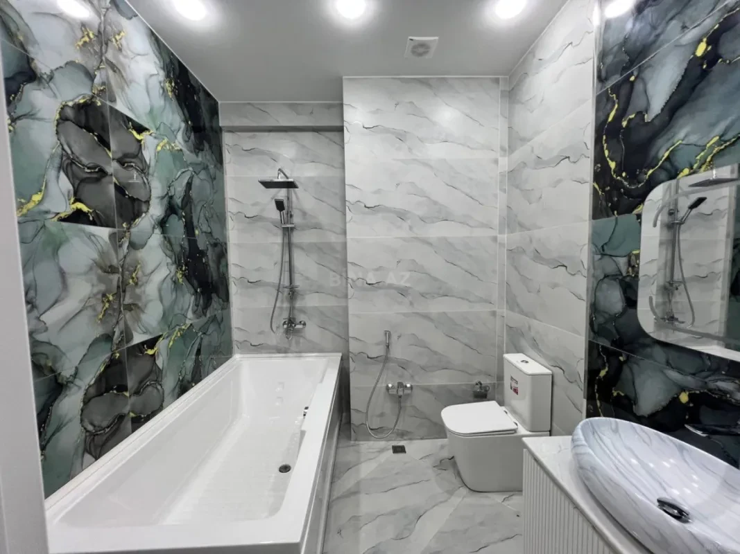 Kirayə verilir 3 otaqlı mənzil 139 m²