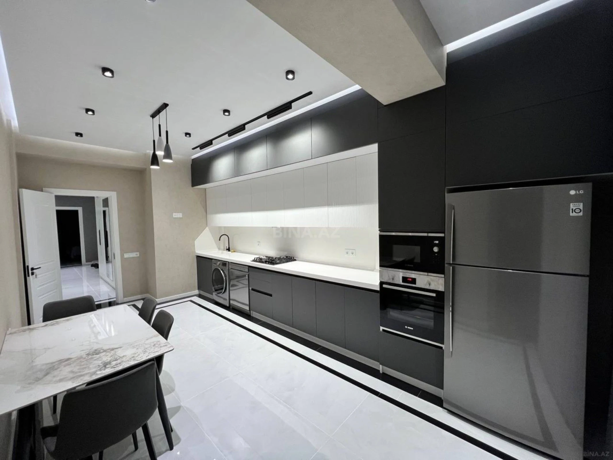 Kirayə verilir 3 otaqlı mənzil 139 m²