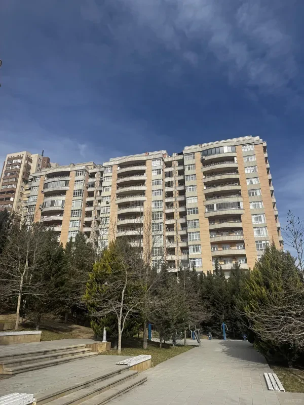 Satılır 3 otaqlı mənzil 70 m²