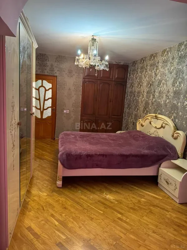 Satılır 4 otaqlı mənzil 92 m²