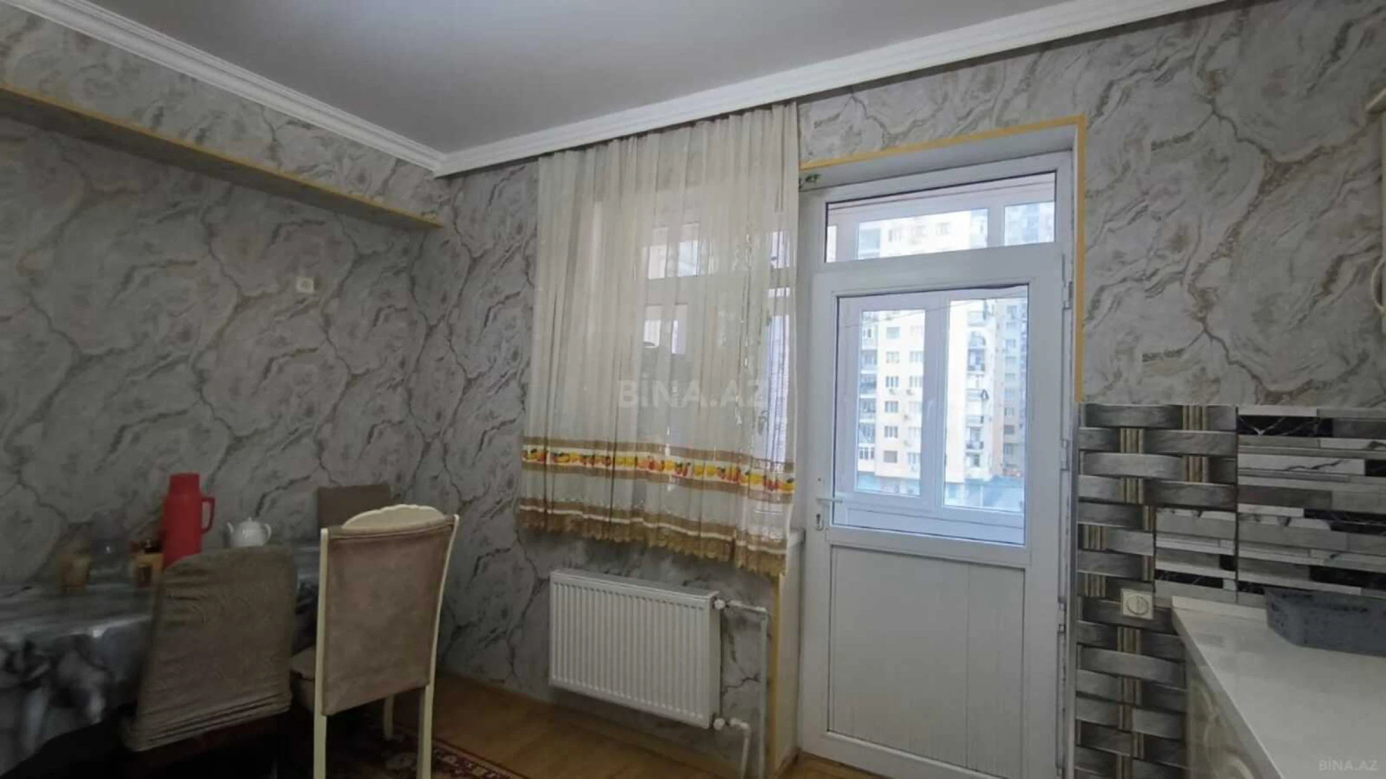 Satılır 2 otaqlı mənzil 86 m²