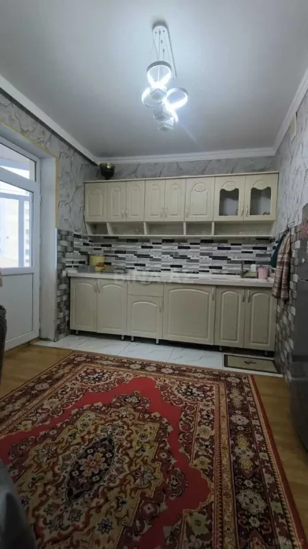 Satılır 2 otaqlı mənzil 86 m²