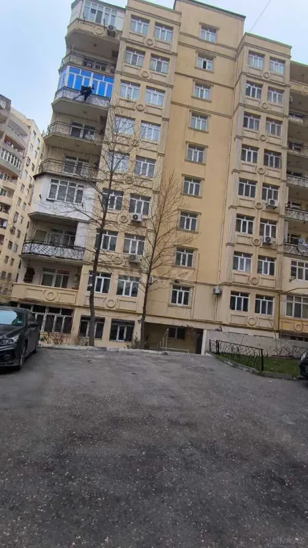 Satılır 2 otaqlı mənzil 86 m²