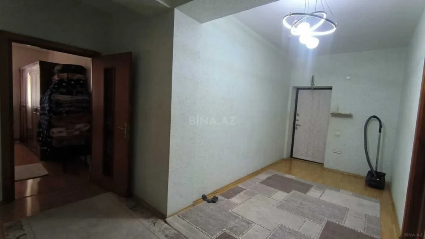 Satılır 2 otaqlı mənzil 86 m²