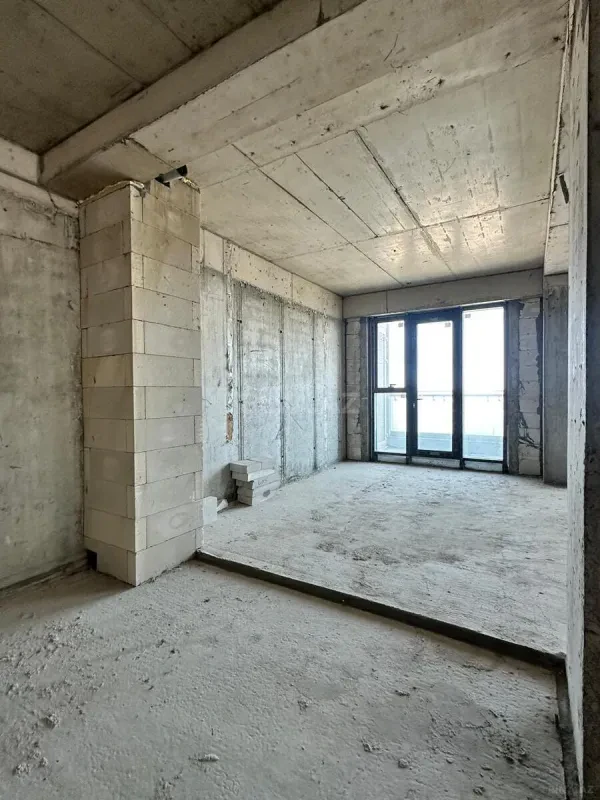 Satılır 4 otaqlı mənzil 224 m²