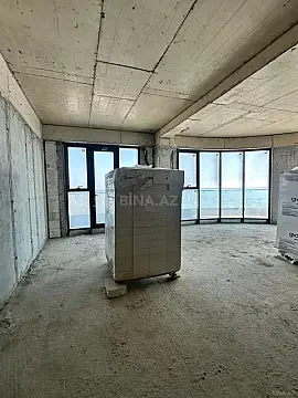 Satılır 4 otaqlı mənzil 224 m²