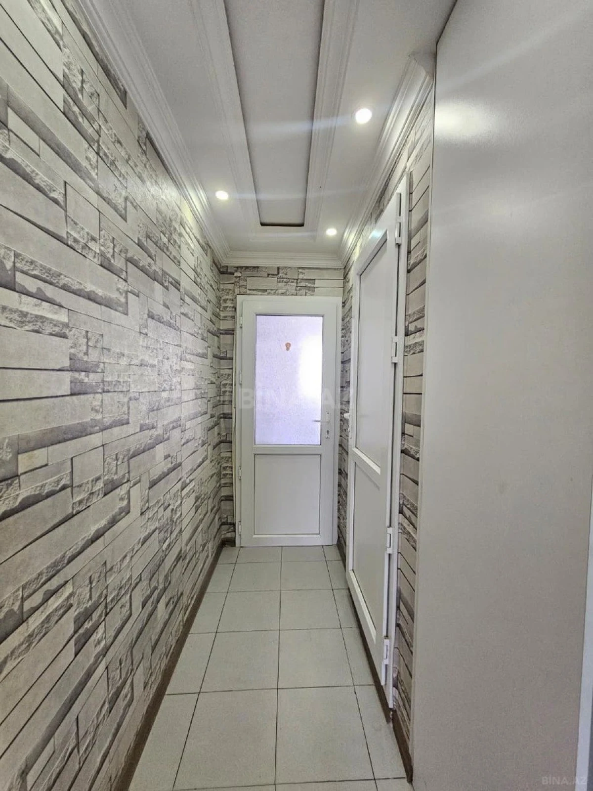 Satılır 3 otaqlı mənzil 60 m²