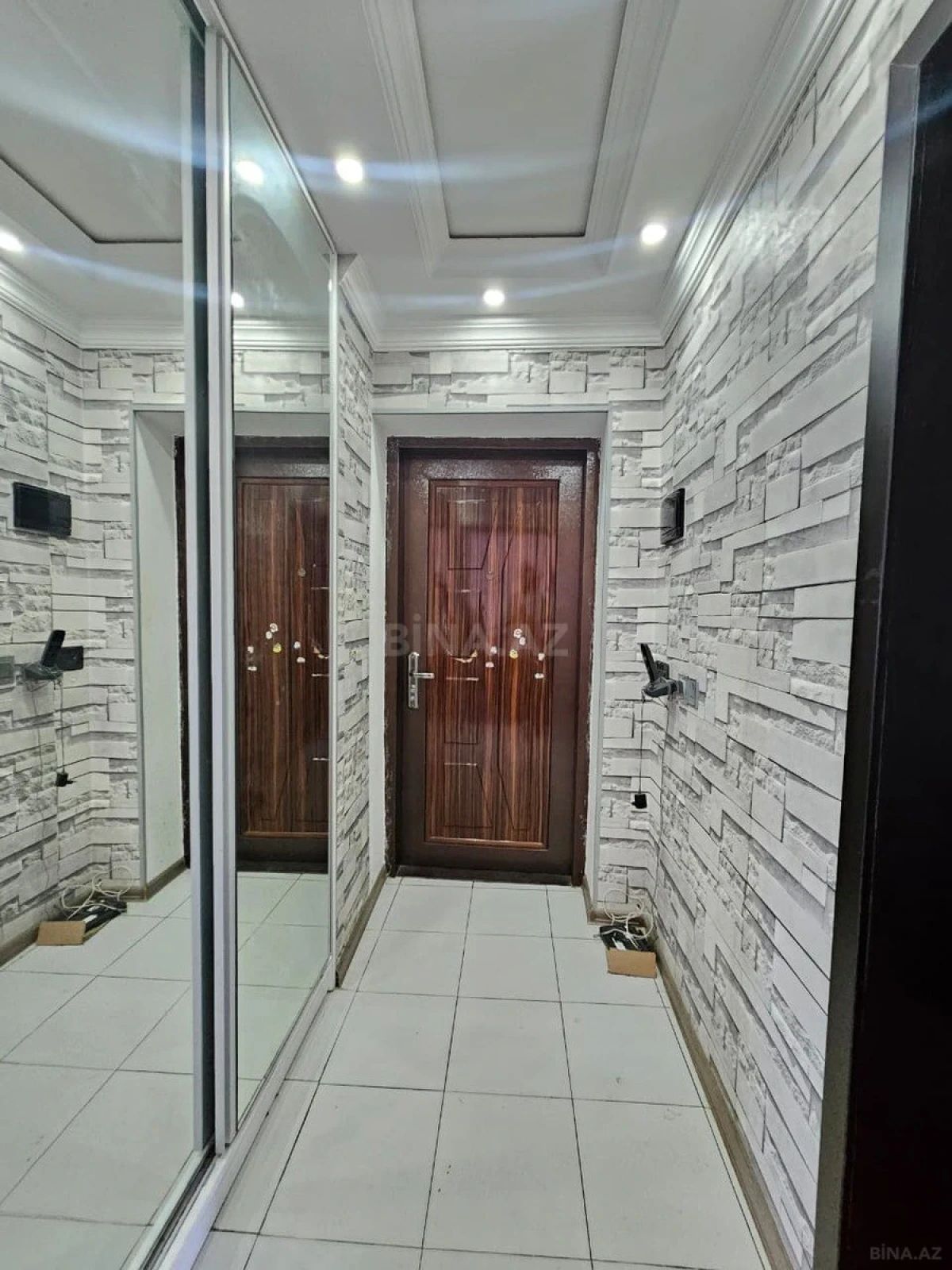 Satılır 3 otaqlı mənzil 60 m²