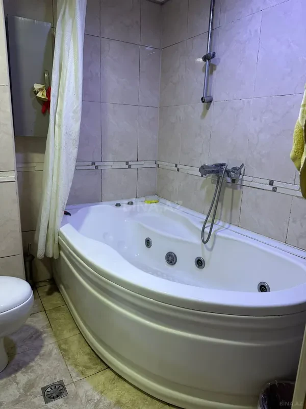 Kirayə verilir 4 otaqlı mənzil 120 m²