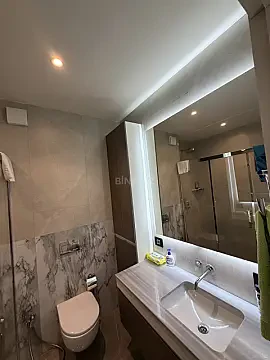 Kirayə verilir 2 otaqlı mənzil 98 m²