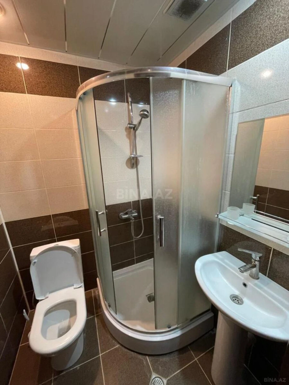 Satılır 2 otaqlı mənzil 65 m²