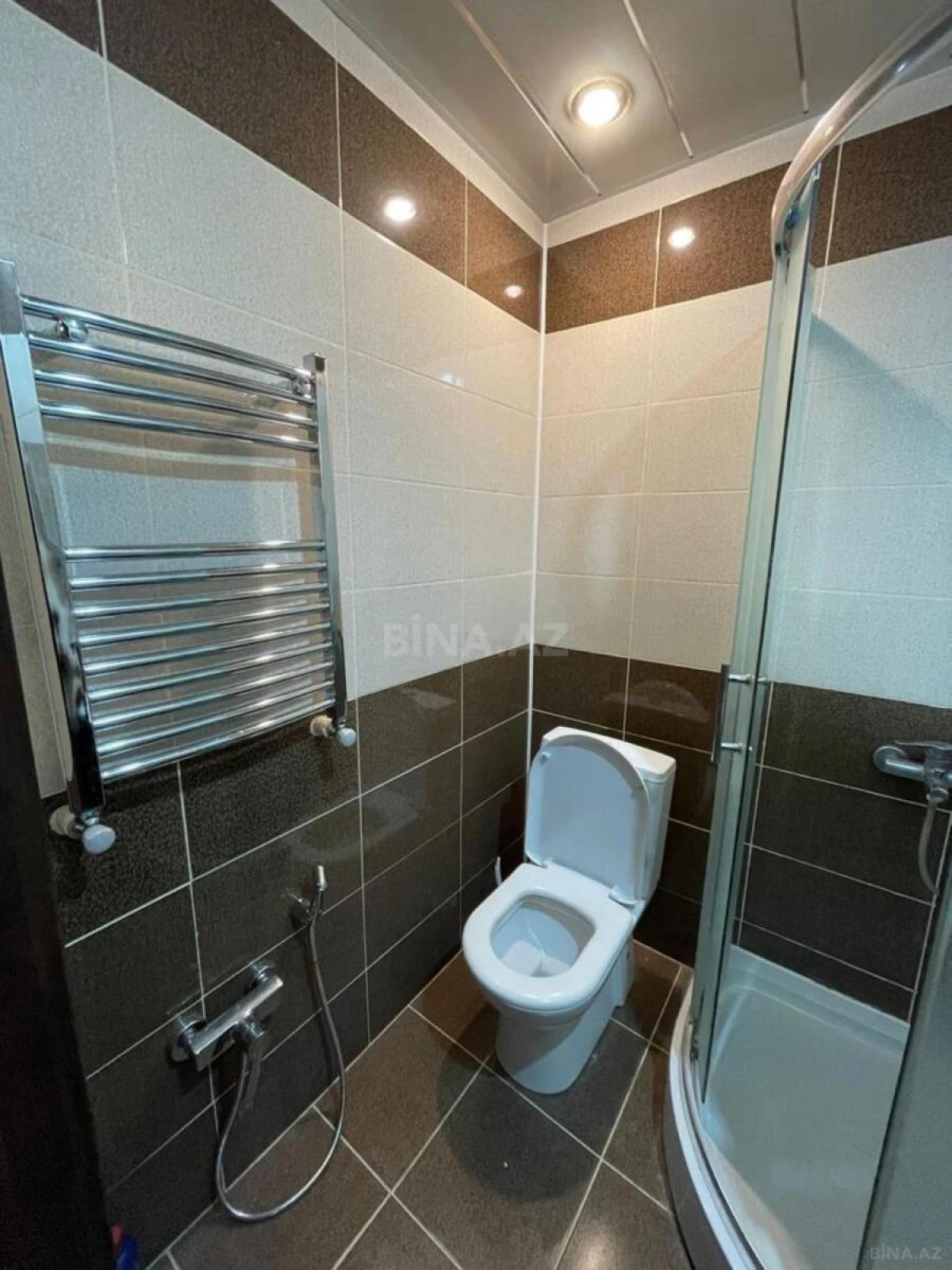 Satılır 2 otaqlı mənzil 65 m²