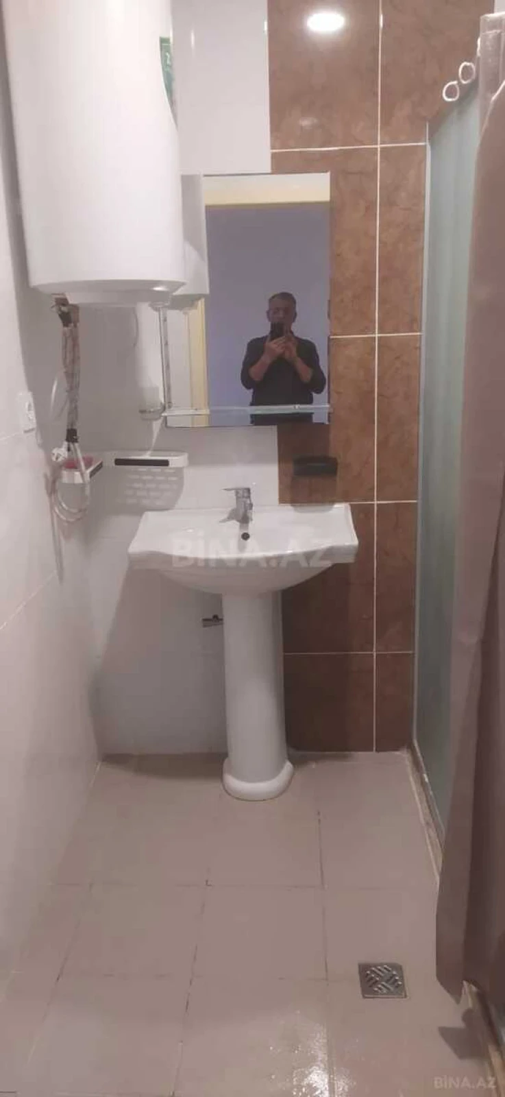 Kirayə verilir 2 otaqlı mənzil 80 m²