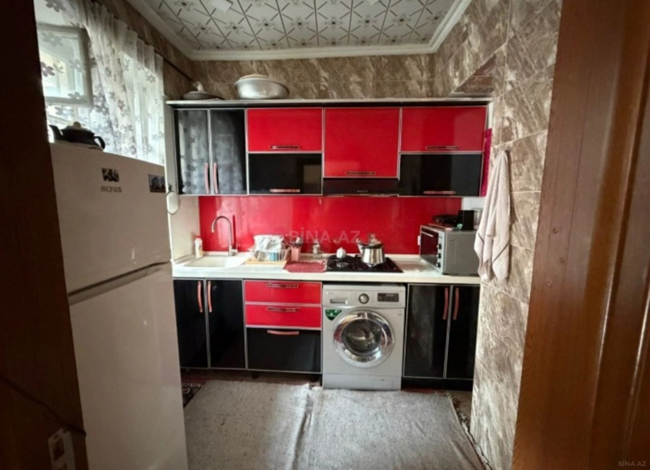 Satılır 2 otaqlı mənzil 70 m²