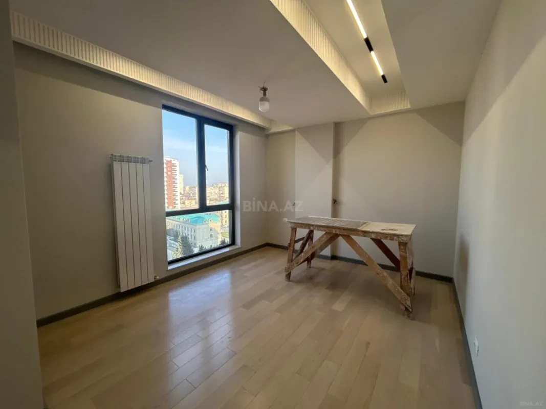 Satılır 3 otaqlı mənzil 99 m²