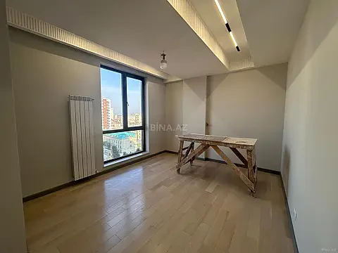 Satılır 3 otaqlı mənzil 99 m²