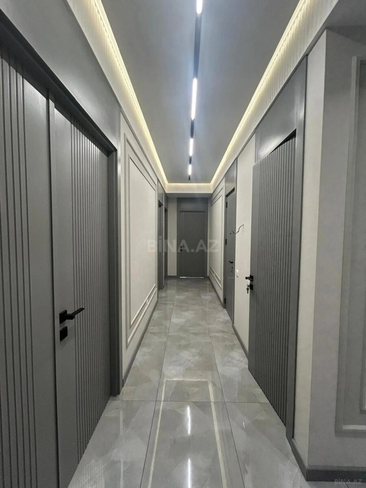 Satılır 3 otaqlı mənzil 99 m²